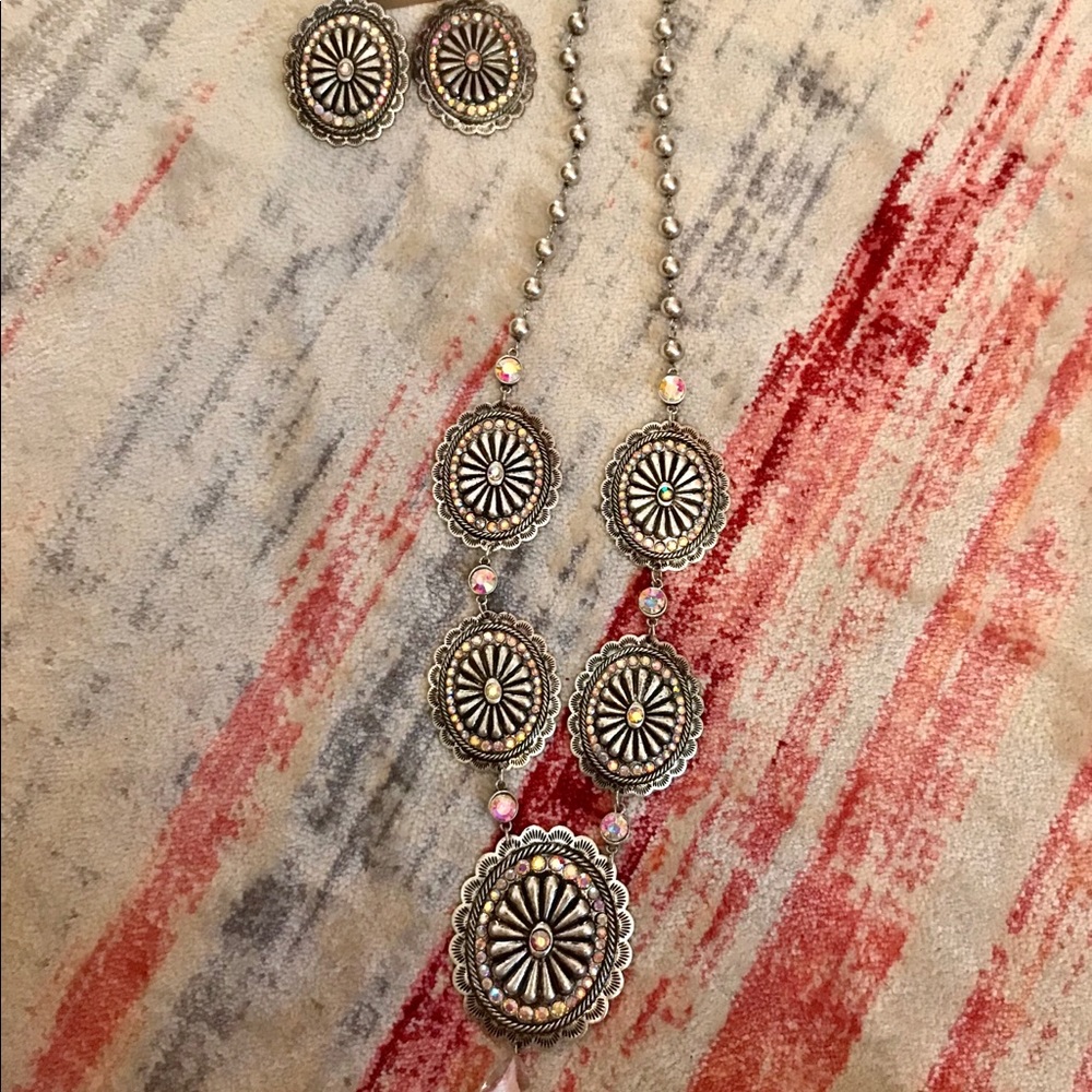 Necklace set